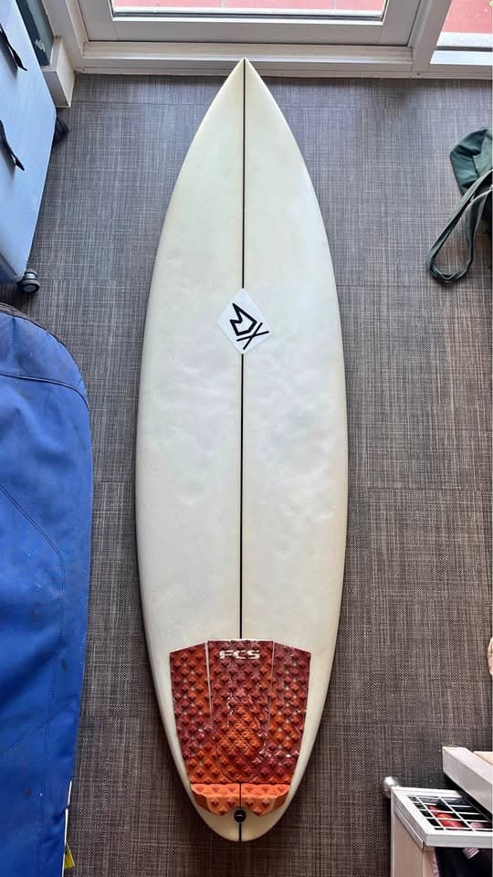 Channel Islands 5’9 (FCS Thruster)